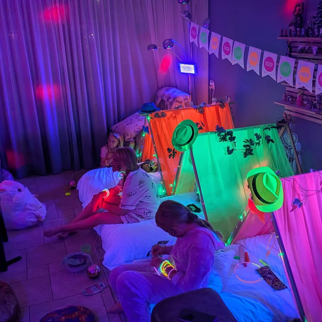 Glow in the dark slaapfeestje